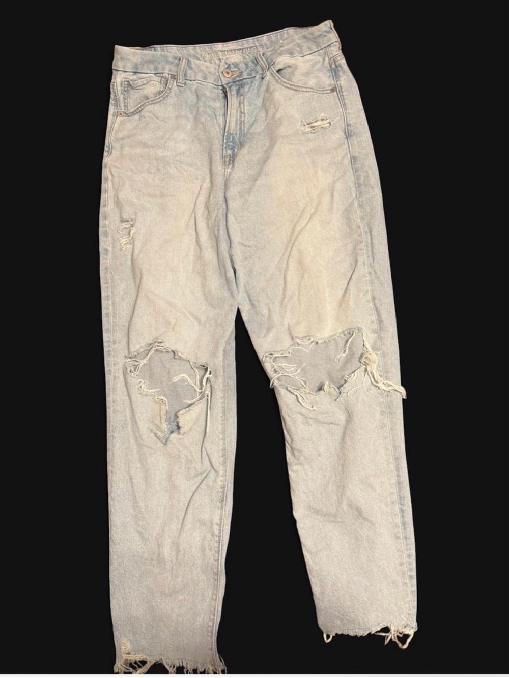 American eagle curvy mom jeans Light Wash Distressed Ripped Jeans